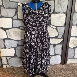 Pre owned size 24w Roz & Ali shear midi dress